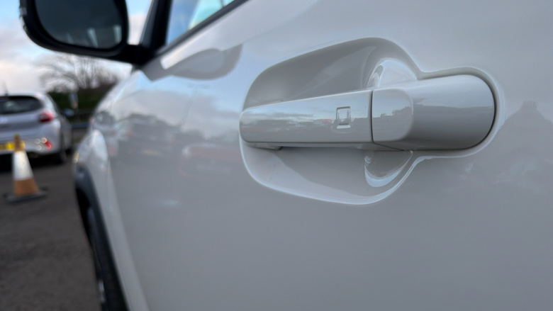 Hyundai INSTER 85kW 02 49kWh 5dr Auto Electric Hatchback